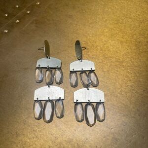 Kendra Scott Gold and Clear Earrings